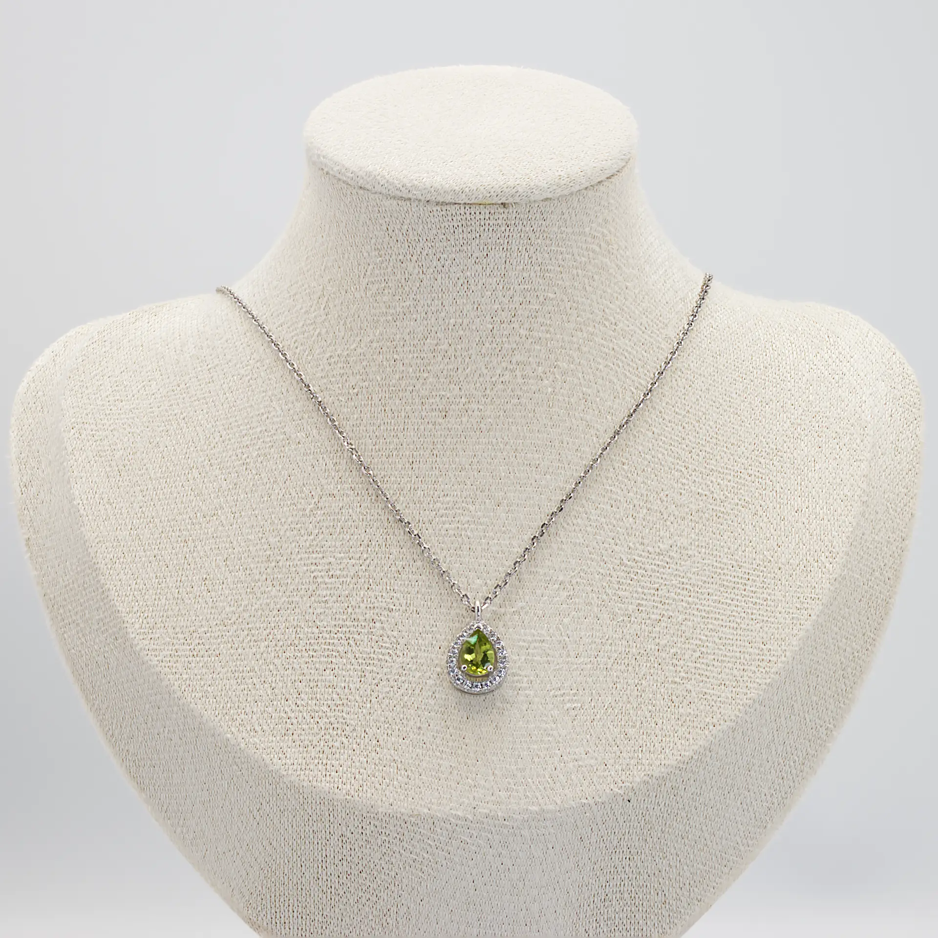 Silver Peridot Stone Necklace
