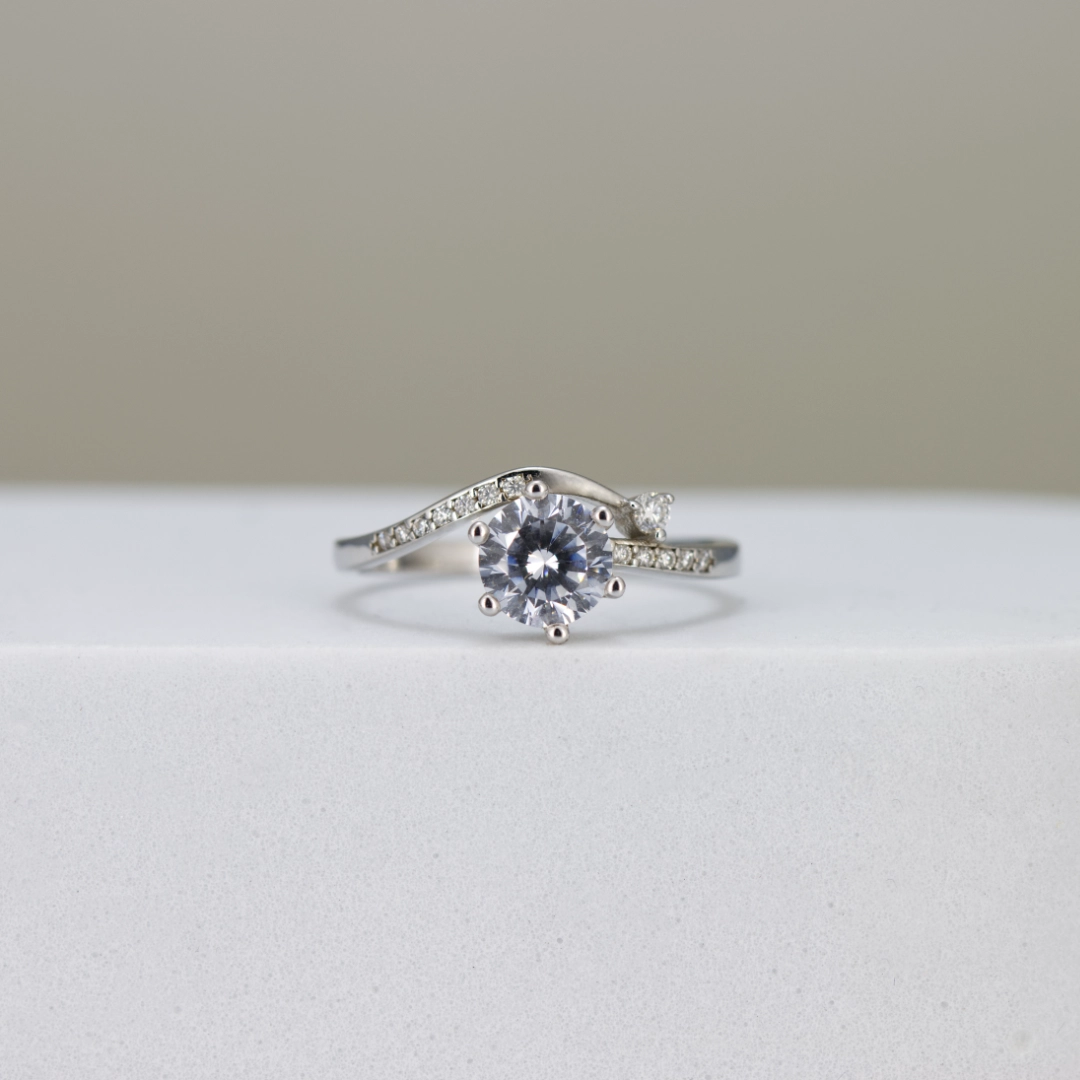Twist-Band Round Cut Engagement Ring